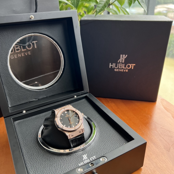 ウブロコピー時計全体デザイン